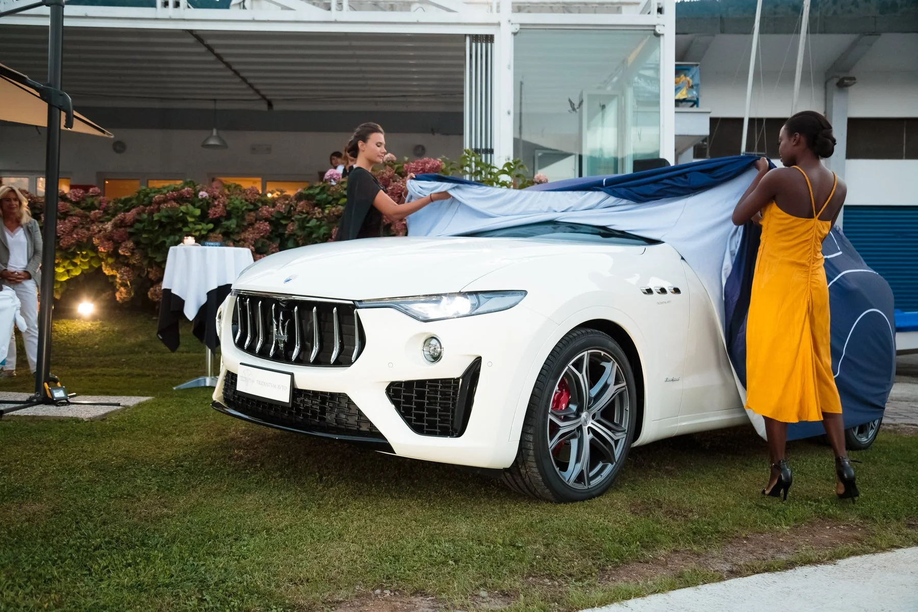 Presentazione di Maserati Levante durante l’evento sul lago.